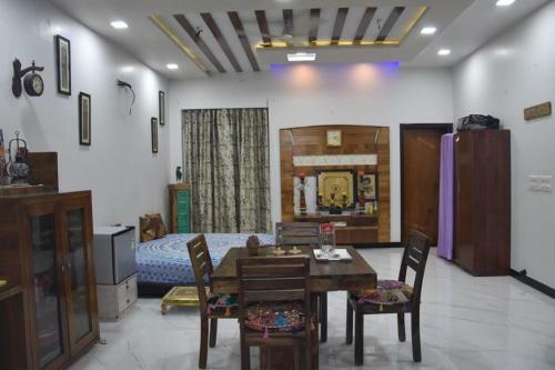The Royal Luxury Suite