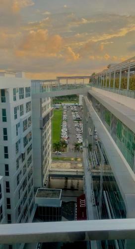 Apartamento Skyhigh, Modern/cozy 2-bdr Apt @sutera Avenue