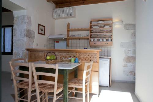 Apartamento Kastellos Traditional Houses