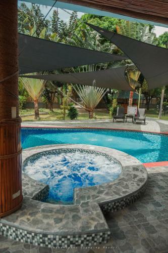 Shenanigans Glamping Resort