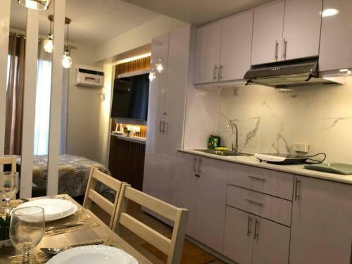 Apartamento Stayplus Tagaytay Lux Modern Rustic Suite +parking