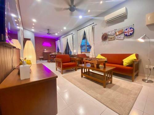 ?timber Homestay?mount Austin Johor Bahru