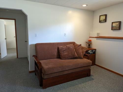 Apartamento Two Bedroom Basement Suite