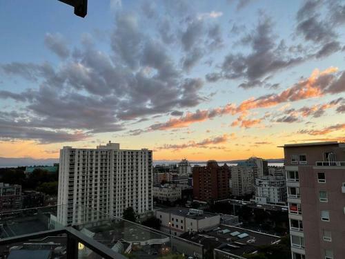 Apartamento Modern And Spacious 2 Bedroom Downtown Suite With Ocean Views