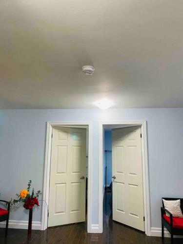 Impression 2 Bedrooms Apartment Space Share