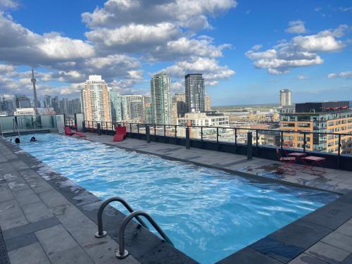 Apartamento Charming Condo With Pool And Gym In Downtown