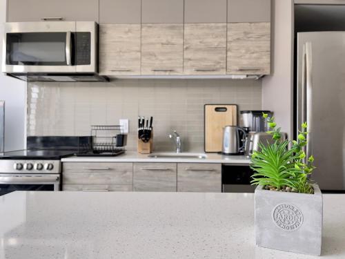 Apartamento Charming Condo With Pool And Gym In Downtown