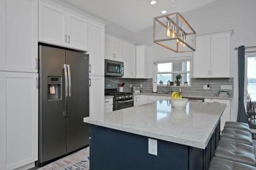 Lakeshore Paradise