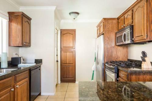 Apartamento 2bd/2ba In Belmont Shores! Close To Everything!