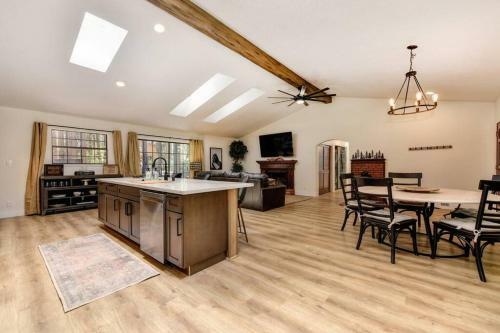 Harmony Ridge Ranch Nestled On A Secluded 6 Acres