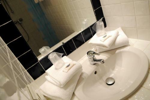 Hotel Thalacap Ars-en-r�