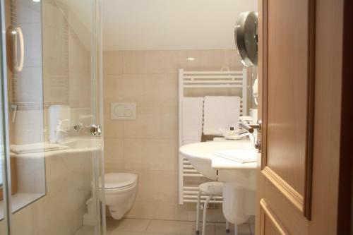 Hotel Sch�ne Aussicht