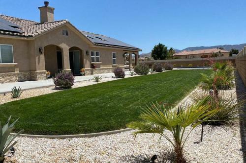 Villa Palmdale Paradise Palace / Special Event Venue