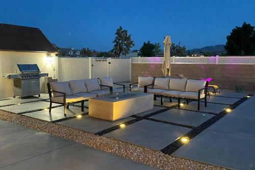 Villa Palmdale Paradise Palace / Special Event Venue