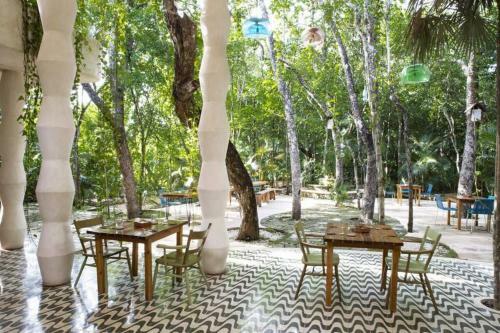 Apartamento Chic-modern Apt W/pool, Garden, Parking & 3 Bikes