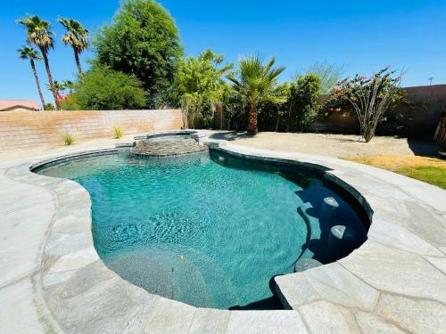 Palm Desert Retreat With Private Pool, Spa, And Bar!