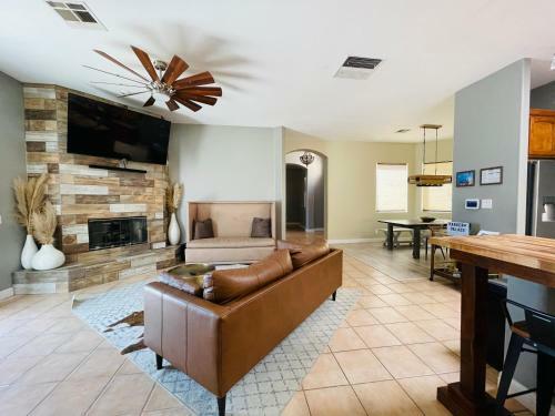 Palm Desert Retreat With Private Pool, Spa, And Bar!