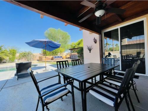 Palm Desert Retreat With Private Pool, Spa, And Bar!