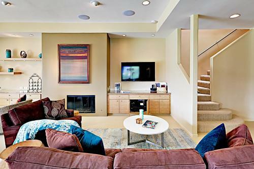 Pebble Beach Oasis