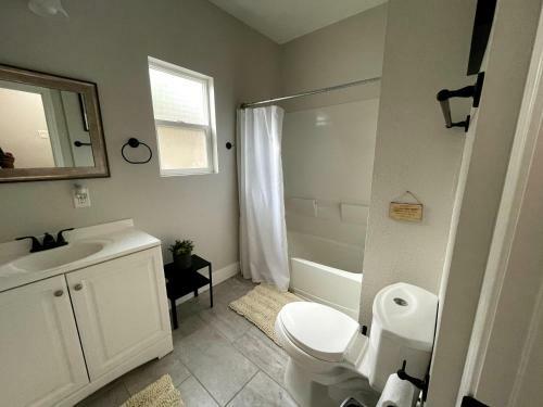 Sacramento Modern Bungalow Close 2 Ucd Med Center