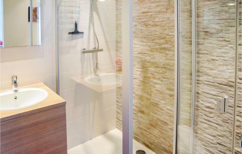 Five-bedroom Holiday Home In Somme-leuze