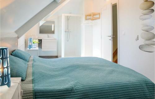 Five-bedroom Holiday Home In Somme-leuze