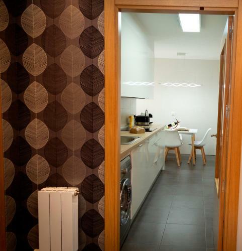Apartamento Bilbao Old Town: Private Parking & Wifi