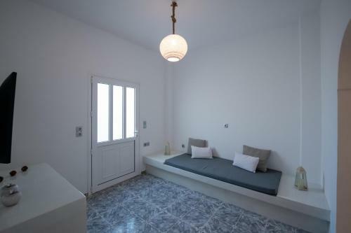Hostal The F Suites