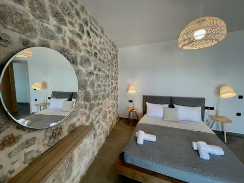 Endless Blue Beachfront Villa!