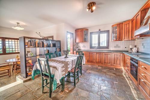 Sounio Beachfront Villa
