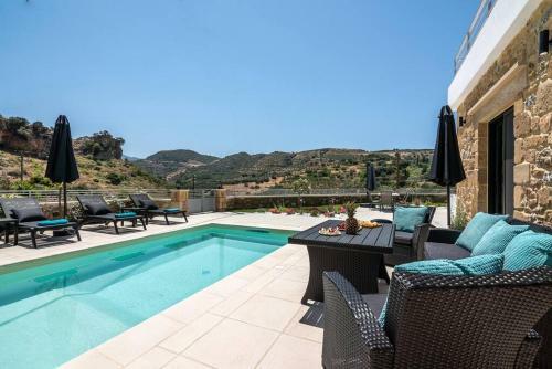 Villa White House Boutique