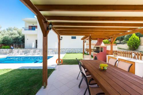 Countryside Cretan Villa