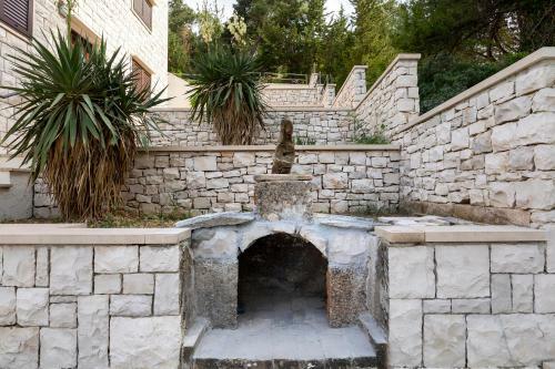 Villa White Stone House