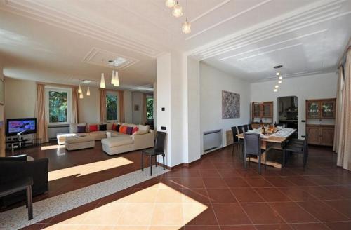 Villa Apollo