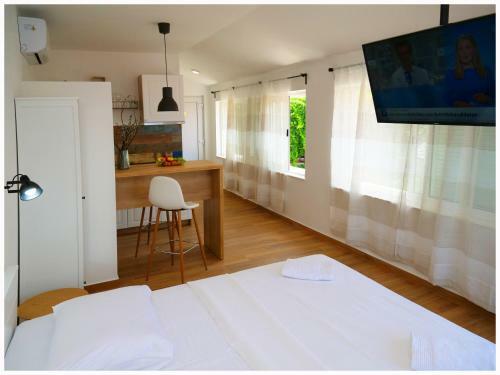 Apartmani Makelja