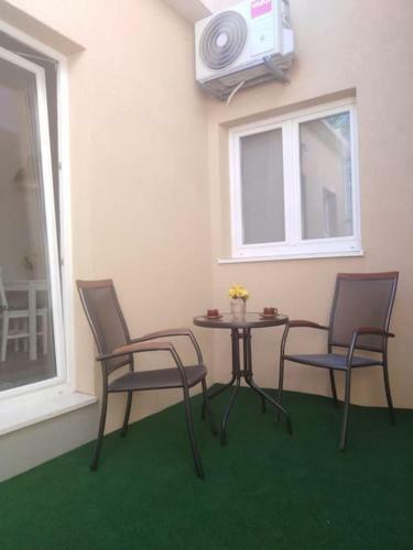 Apartment Split ?rnovnica In Green Peaceful Nature