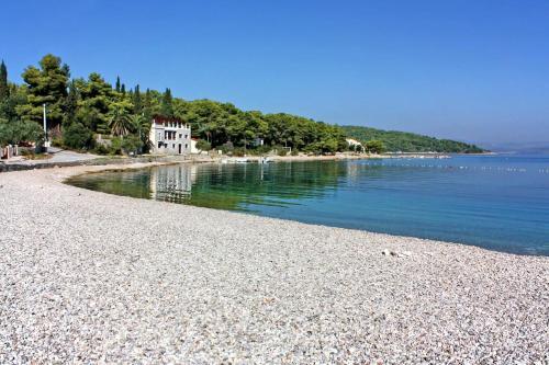Apartments By The Sea Necujam, Solta - 19067
