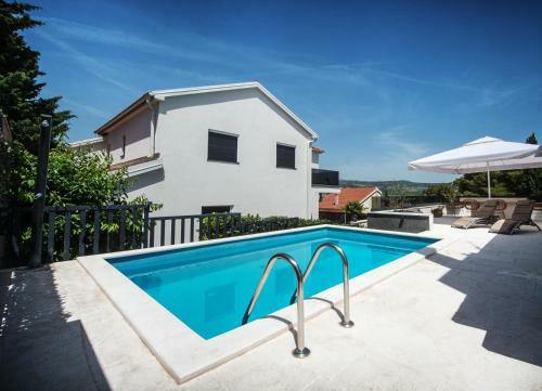Holiday Home Nepi - With Pool