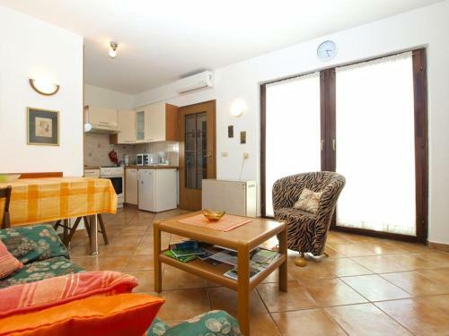 Apartment Leni