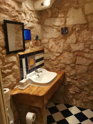 Hostal George's Rooms