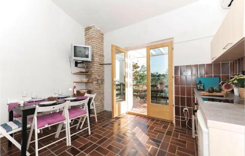 Amazing Home In Sibenik With 2 Bedrooms