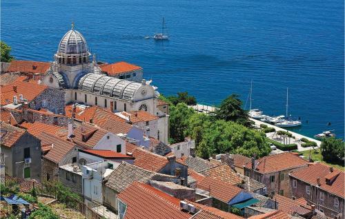 Amazing Home In Sibenik With 2 Bedrooms