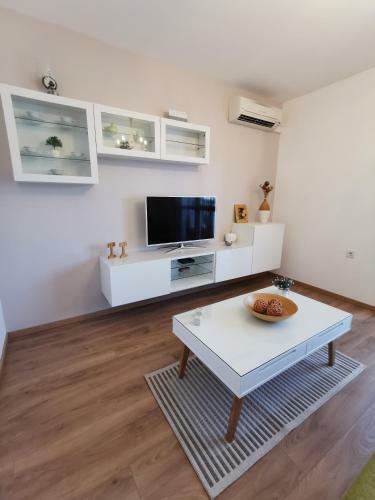 Apartment She022