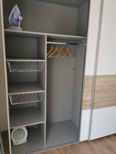 Apartment She022
