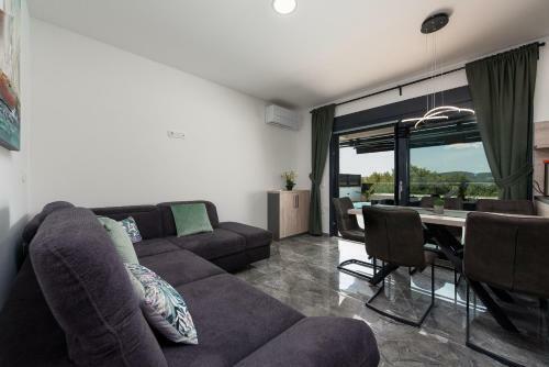 Villa Blue Sky 2