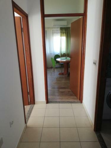 Apartmani I Kamp Turanj-?amuga