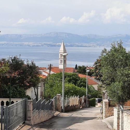 Tara?s Apartman Supetar