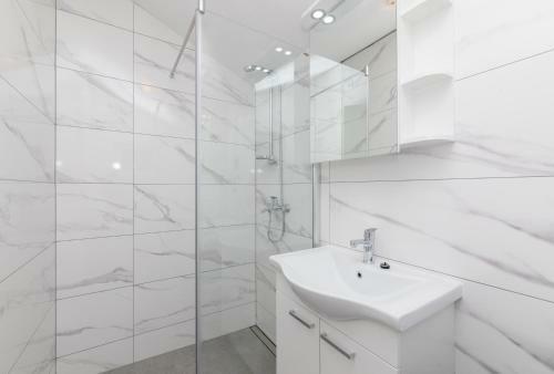 Apartmani ?anaki Supetar