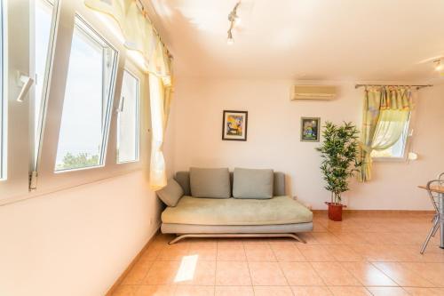 Apartments M