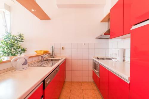 Apartments M